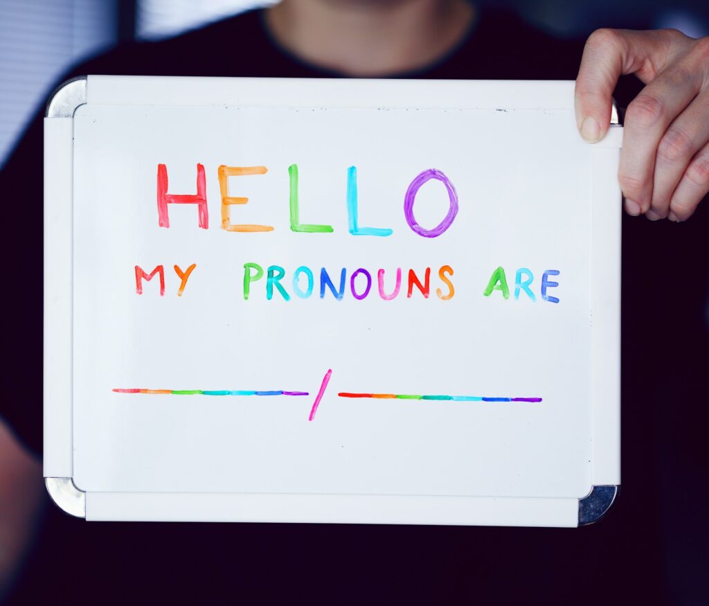Kif għandi nuża l-pronomi?